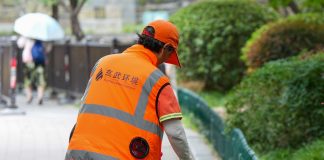 Cina: giubbotti refrigeranti per gli operatori ecologici di Nanchino (3)