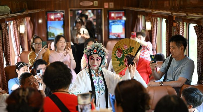 Cina: nuove forme attività culturali superano crescita complessiva del settore