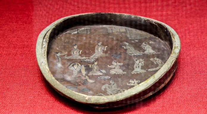 Cina: Anhui, esposti rari tesori in legno laccato dell’epoca dei Tre Regni (1)