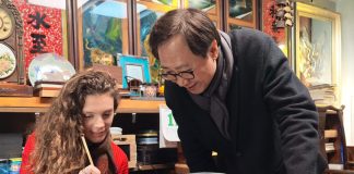 Cina: dottoranda italiana studia la pittura su vetro a Tianjin (2)