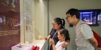 Cina: Anhui, esposti rari tesori in legno laccato dell’epoca dei Tre Regni (3)