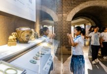 Cina: aumentano i visitatori nei musei durante l’estate (1)
