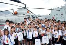 Cina: Hong Kong, porte aperte per la flotta della Marina dell’EPL (2)