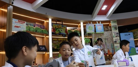 Cina: Shanghai, Museo di storia naturale ospita un nuovo spazio didattico (2)