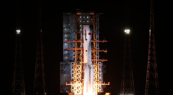 Cina: lanciato razzo vettore Long March-7A con satellite Tianlian III-01 (2)