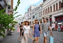 Cina: forte aumento di turisti a Hainan durante le vacanze estive (2)