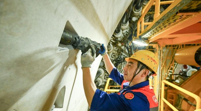 Cina: Linghang completa il tunnel ferroviario sotto lo Yangtze (3)