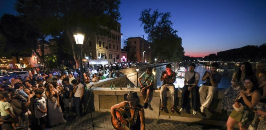 Roma: in corso festival “Lungo il Tevere” tra cultura, musica e gastronomia (3)