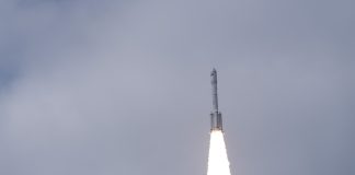 Cina: nuovi satelliti per comunicazioni lanciati con Long March-6 (3)
