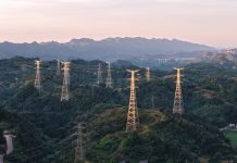 Cina: progetto di trasmissione UHV collega Xinjiang e Chongqing (2)