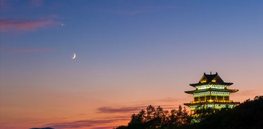 Cina: Luna e Venere visibili nel cielo dello Heilongjiang (3)