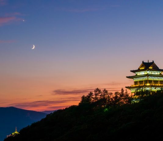 Cina: Luna e Venere visibili nel cielo dello Heilongjiang (3)