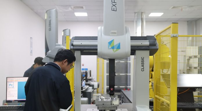 Cina: la fabbrica digitale automatizzata a Dongguan (2)