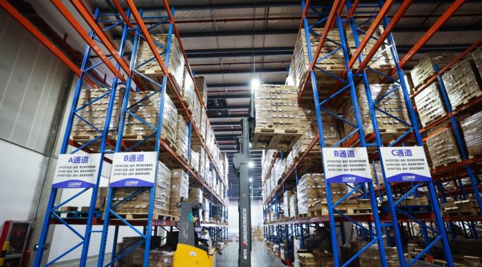 Cina: Jindong punta su consumi e merci importate (2)