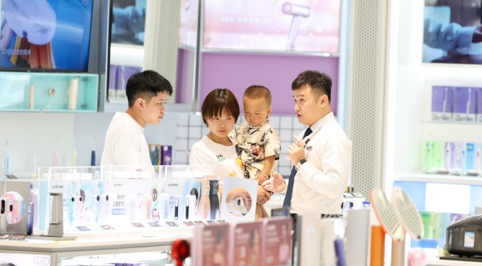 Cina: Hainan, in aumento acquisti duty-free durante stagione estiva (2)