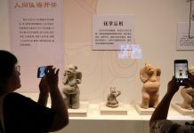 Cina: a Shenyang mostra sui sorrisi nei reperti culturali (3)