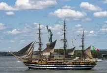 Trionfo a New York per la Nave Amerigo Vespucci, ora diretta a Boston