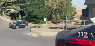 Smantellata dai Carabinieri di Noto una banda che rubava e “ripuliva” auto per poi rivenderle, 5 arresti