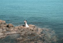 SIAE matrimonio: come richiedere la licenza passo dopo passo e senza errori foto matrimonio mare scogli