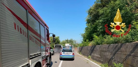 Scontro tra moto e furgone sulla Statale Bustese, muore un 31enne