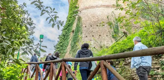 Al via “ViVi il Verde 2026”, dalla Regione 100mila euro per valorizzare parchi e giardini storici di valore culturale