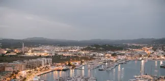 Un cameriere italiano di 33 anni trovato morto a Ibiza
