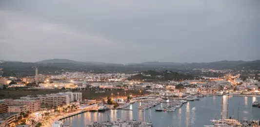 Un cameriere italiano di 33 anni trovato morto a Ibiza