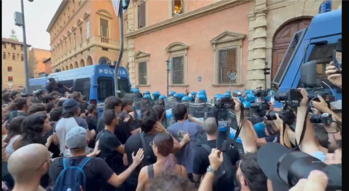 scontri bologna