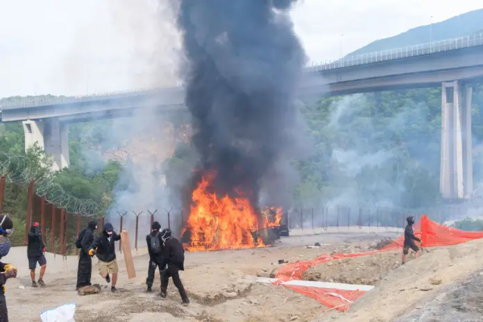 No TAV activists clash with police at Turin-Lyon rail construction site in Italy