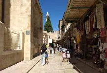 Gerusalemme, la Città Vecchia dominata dal silenzio aspetta il ritorno dei turisti