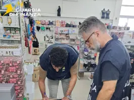 Lamezia Terme, la GdF sequestra oltre 200mila prodotti non a norma