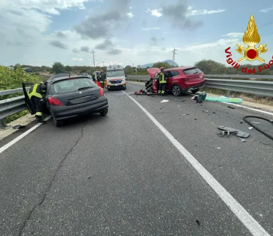 Scontro frontale nel Nuorese, 4 feriti in gravi condizioni