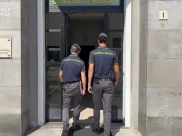 A 16 anni con 56 grammi di hashish e un bilancino, denunciato un ragazzo nel Varesotto
