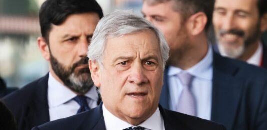 Immigrazione, Tajani “Da Spagna politica fallimentare, agire era nostro dovere”