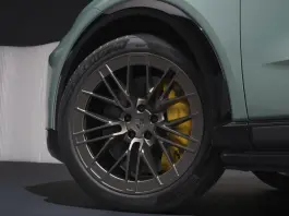 Pirelli P Zero, mescole per accelerazione record per la Porsche Cayenne electric