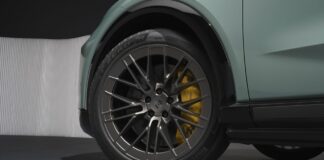 Pirelli P Zero, mescole per accelerazione record per la Porsche Cayenne electric