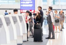 Cina, vendite al dettaglio crescono a Hong Kong per 14 mesi consecutivi