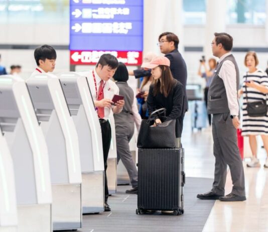 Cina, vendite al dettaglio crescono a Hong Kong per 14 mesi consecutivi