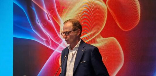 Dalla Liguria appello alla prevenzione “Non guardate direttamente l’eclissi”