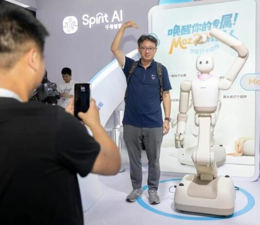 Robot, IA e farmaci innovativi trainano l’export della Cina