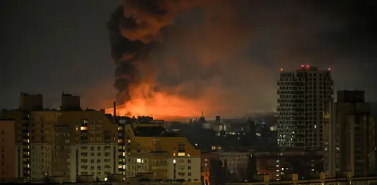 Attacchi russi nella notte vicino Kiev, tre morti tra cui un bambino