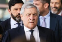 Immigrazione, Tajani “Rafforzare Frontex e creare hub per rimpatri in Africa”