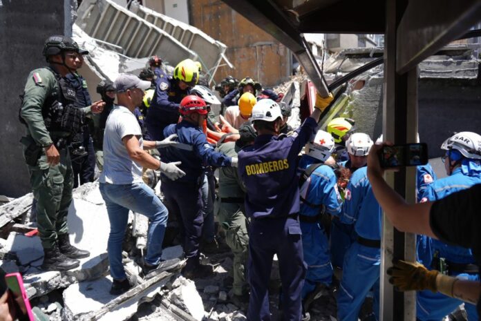 Colombia: Violento terremoto ha colpito il paese. Scossa di 7.4 nel nordovest durata 4 minuti.