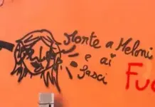 Scritte contro Meloni a Bologna, perquisizioni per uno dei presunti autori