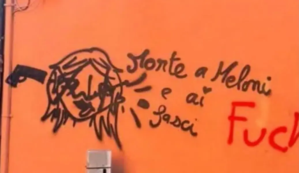 Scritte contro Meloni a Bologna, perquisizioni per uno dei presunti autori Scritte contro Meloni a Bologna, perquisizioni per uno dei presunti autori