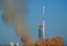 La Cina lancia Zhuque-3 e realizza il primo recupero a terra di un razzo