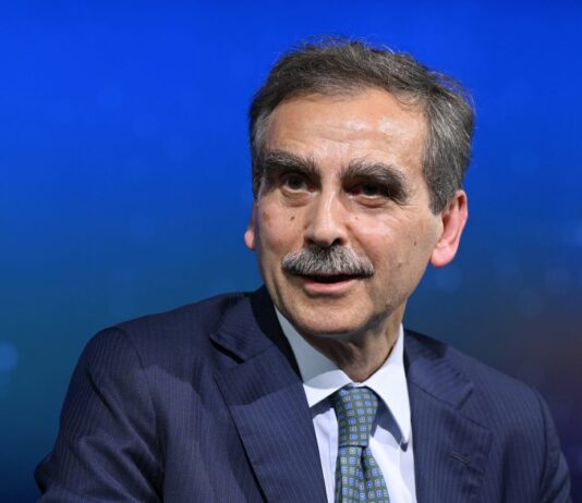 Mps, Lovaglio prepara le contromosse all’Opas di Intesa Sanpaolo