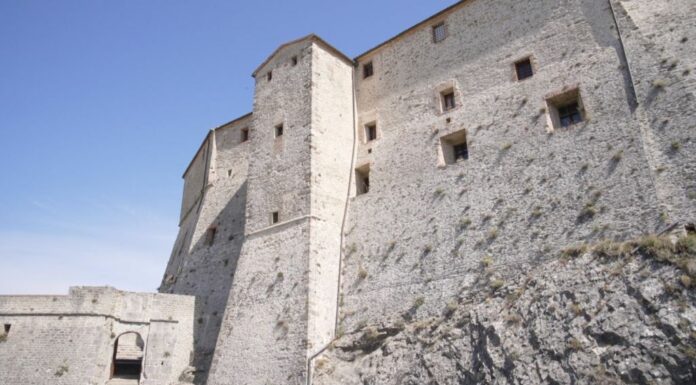 La fibra di Open Fiber abilita l’albergo diffuso nel borgo riminese di San Leo