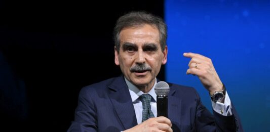 “Financial Times”, la doppia Ops di MPS “idea bizzarra con premi magri”