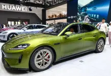 Cina, cresce il consumo energetico per auto elettriche e servizi dati Internet